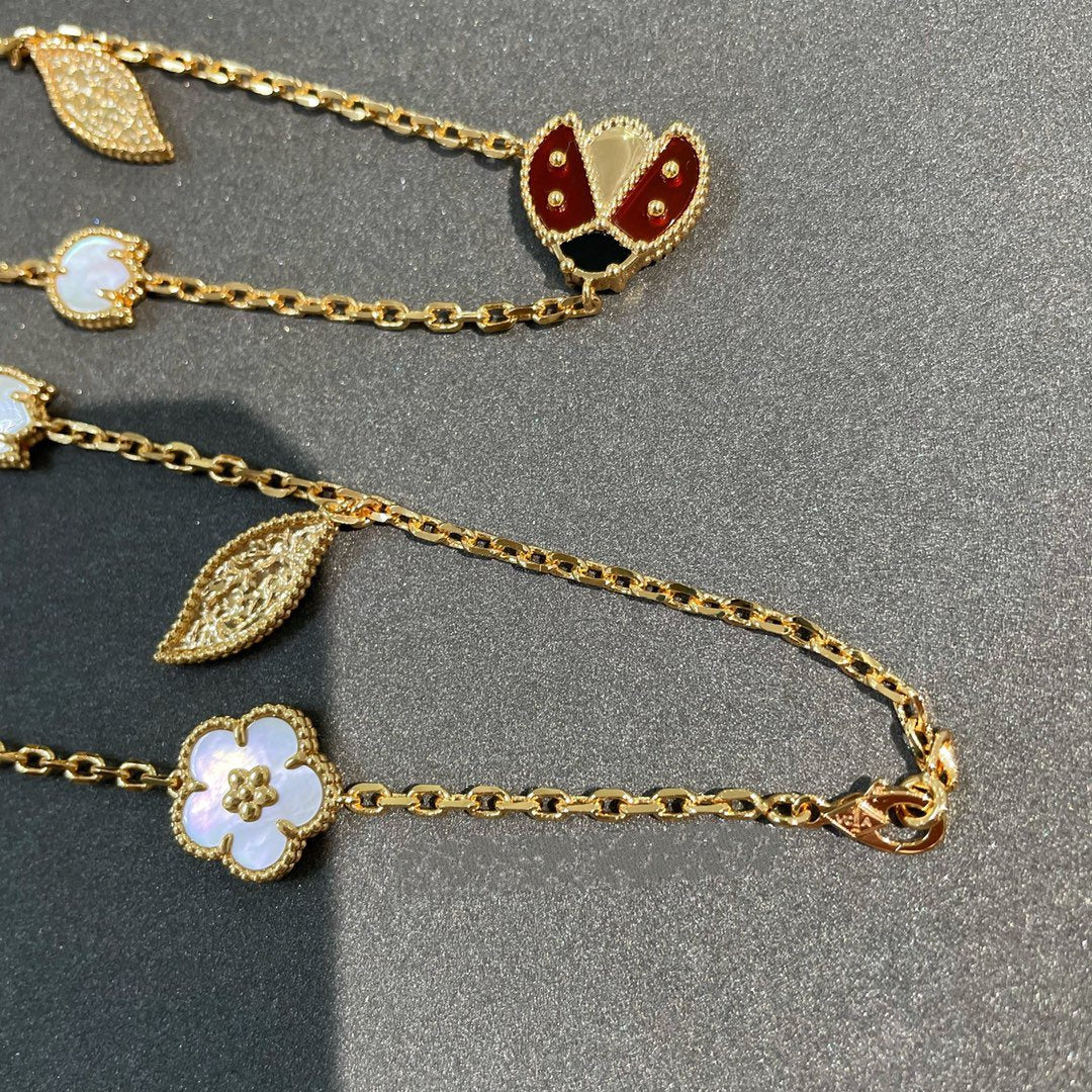 VCA LUCKY SPRING 15 MOTIFS GOLD NECKLACE