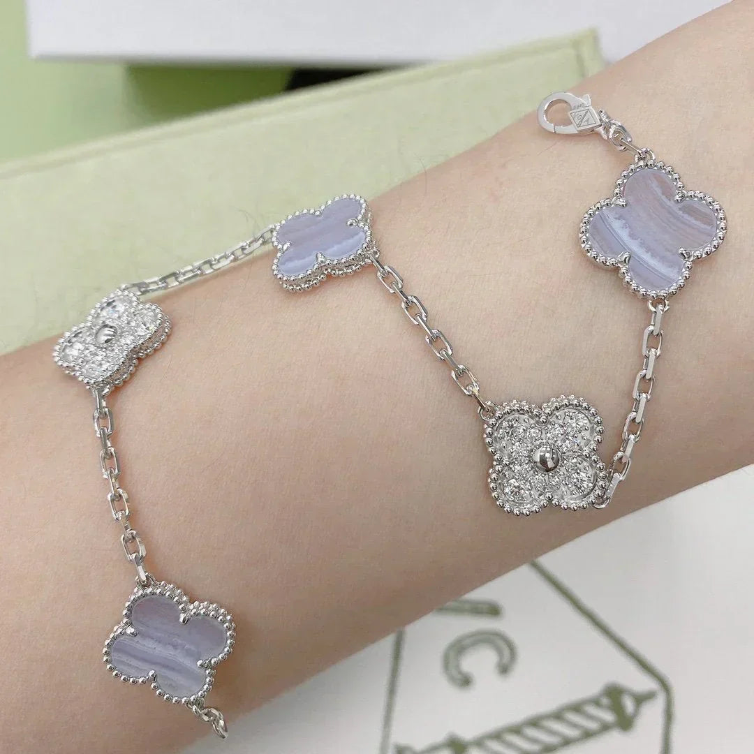 VCA CLOVER 5 MOTIF PURPLE CHALCEDONY BRACELET COLLECTION