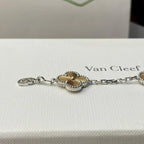 VCA CLOVER 5 MOTIF LASER BRACELET COLLECTION