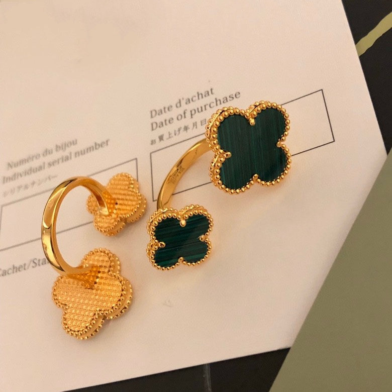 VCA CLOVER BETWEEN THE FINGER RING